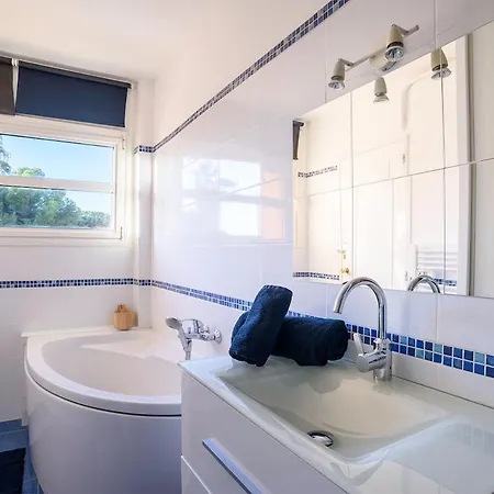 Beautiful Overlooking The Golden Islands Hyères