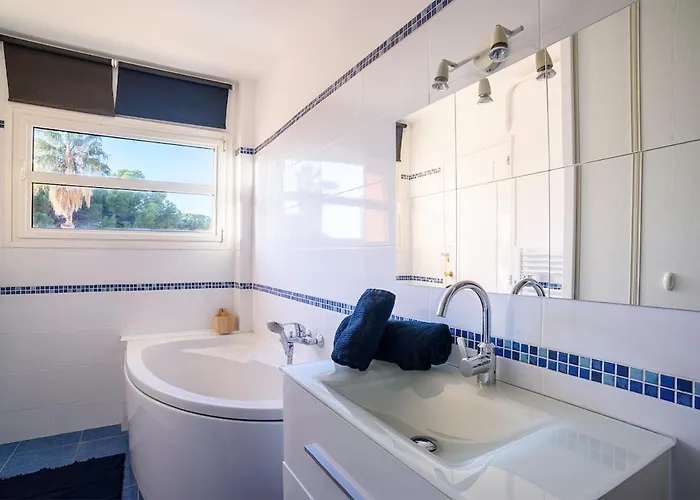 Beautiful Overlooking The Golden Islands Hyères